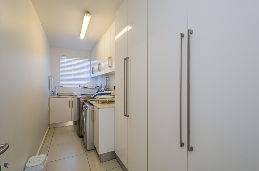 4 Bedroom Property for Sale in Myburgh Park Western Cape